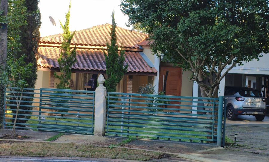 Casa em Condomínio - Aluguel - Colinas de Saint Germain - Araçoiaba da Serra - SP