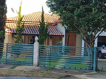 Casa em Condom�nio para Aluguel